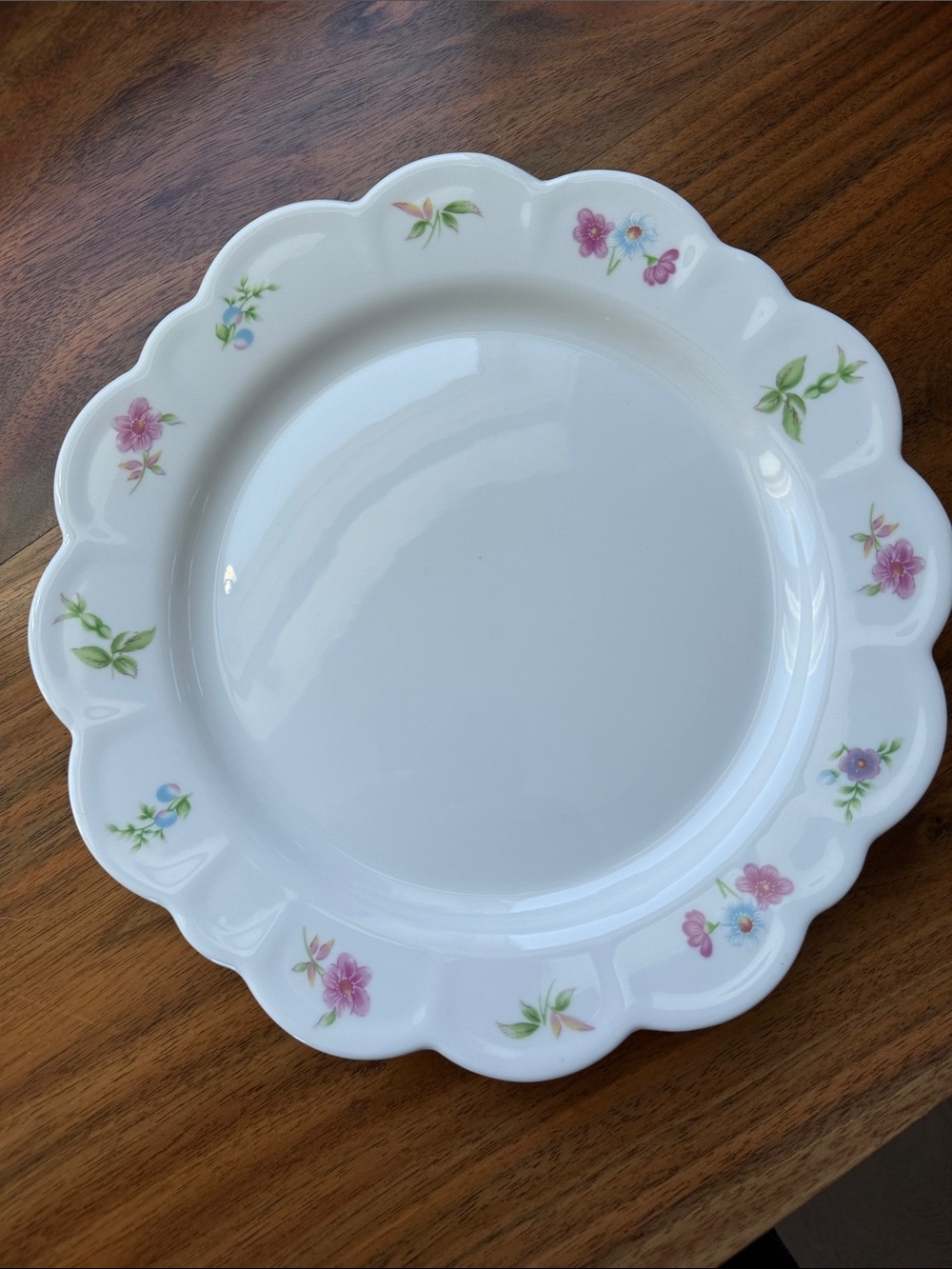 Scalloped White Ceramic Dinner Plate with Pink Floral & Green Leaf Accents